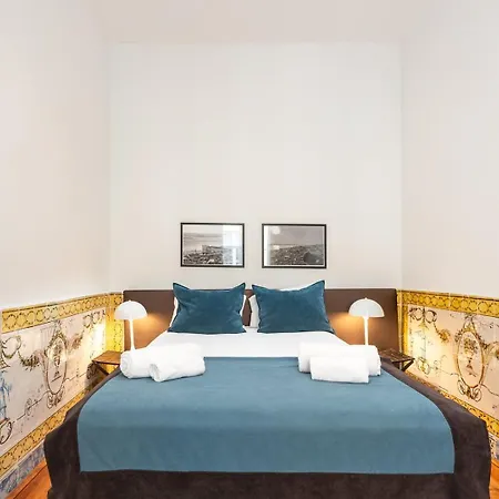 Апартаменти Guestready-classy In The Heart Of *